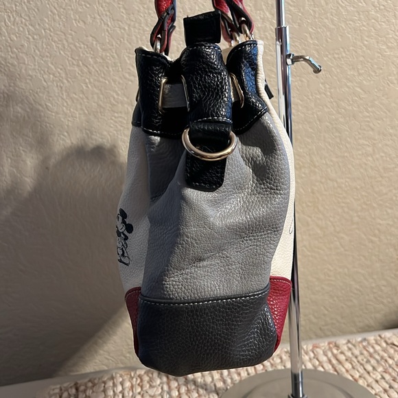 Disney 2013 “Love Story” Handbag - Picture 5 of 11